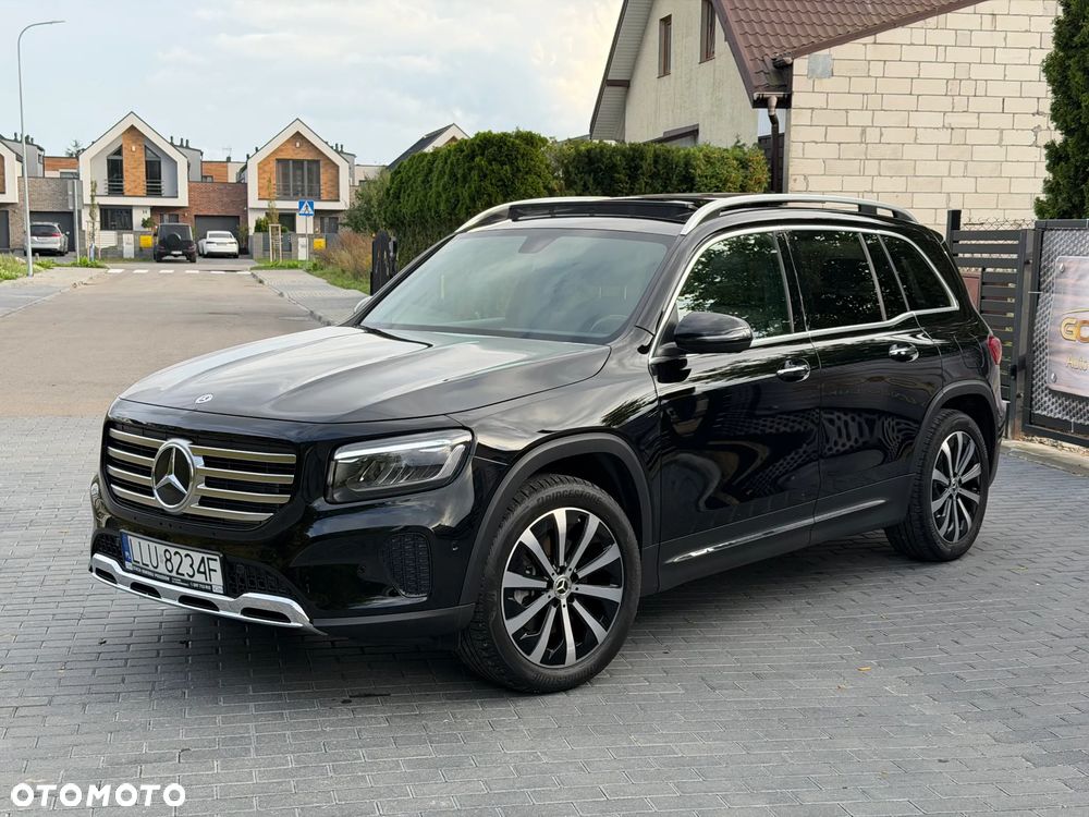 Mercedes-Benz GLB 250 4Matic 8G-DCT - 3