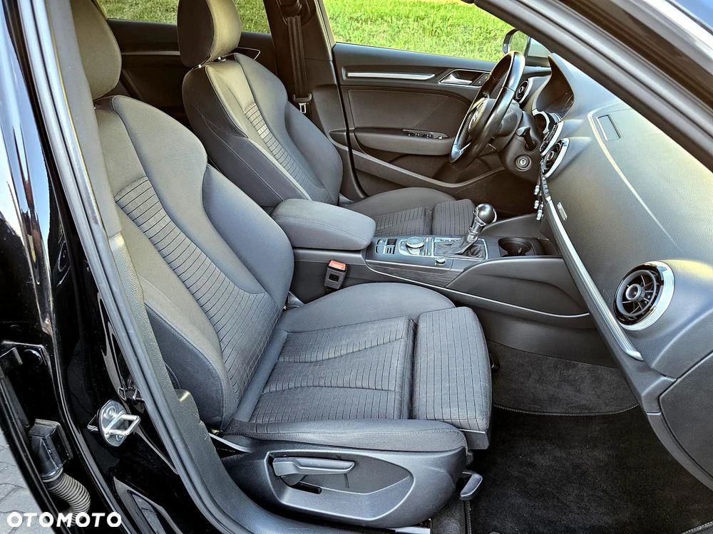 Audi A3 Sportback - 19