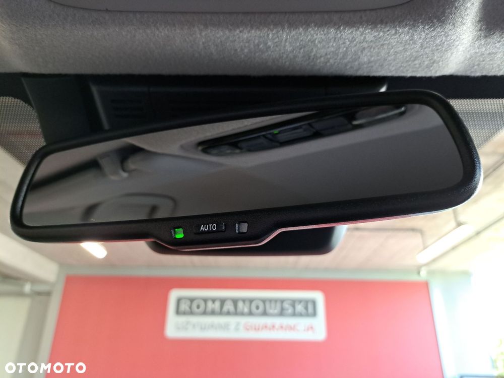 Toyota Yaris Hybrid 1.5 Style - 29