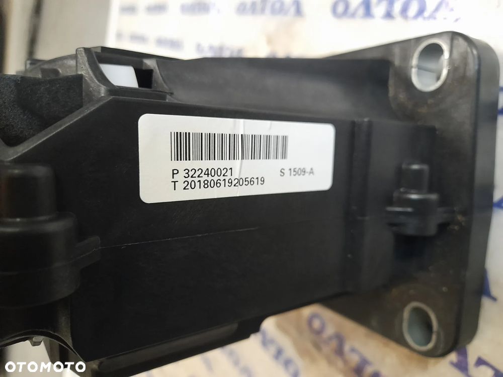 Lewarek wybierak biegów 32240021 Volvo XC60 II 2.0 D5 2019r W-wa - 8