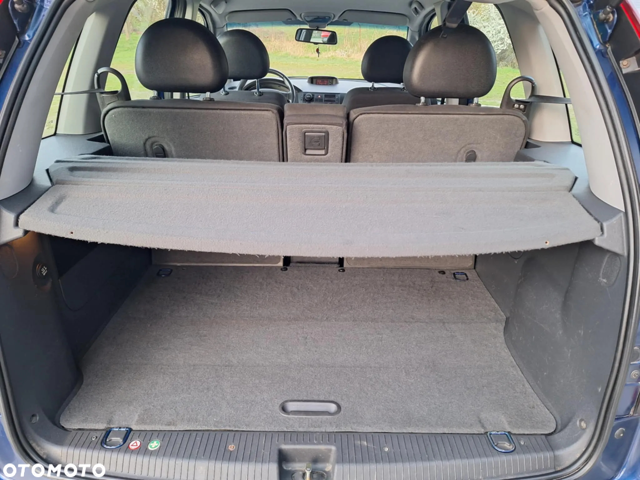 Opel Meriva 1.6 16V Essentia - 8