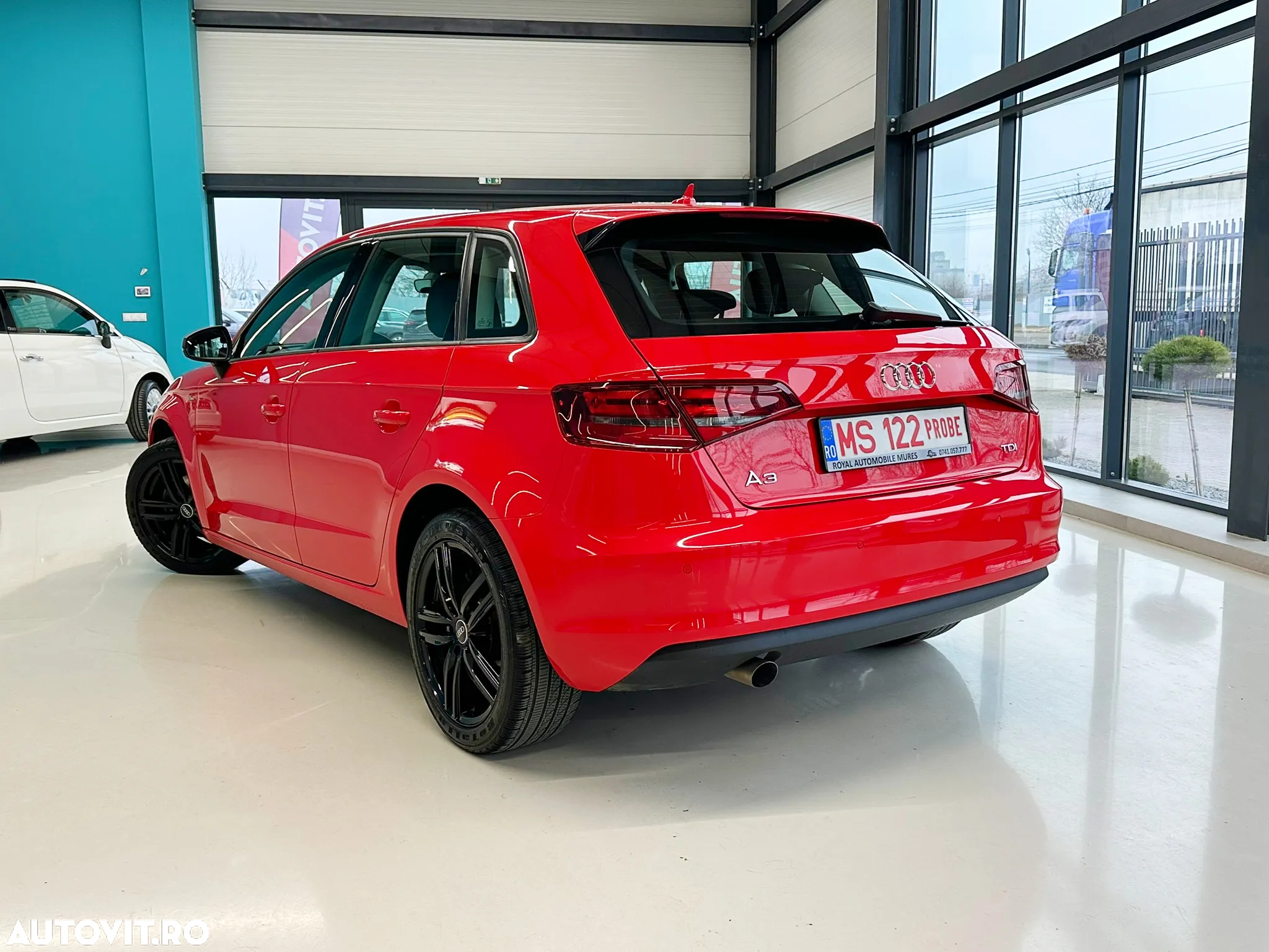 Audi A3 1.6 TDI Sportback (clean diesel) S tronic Attraction - 4