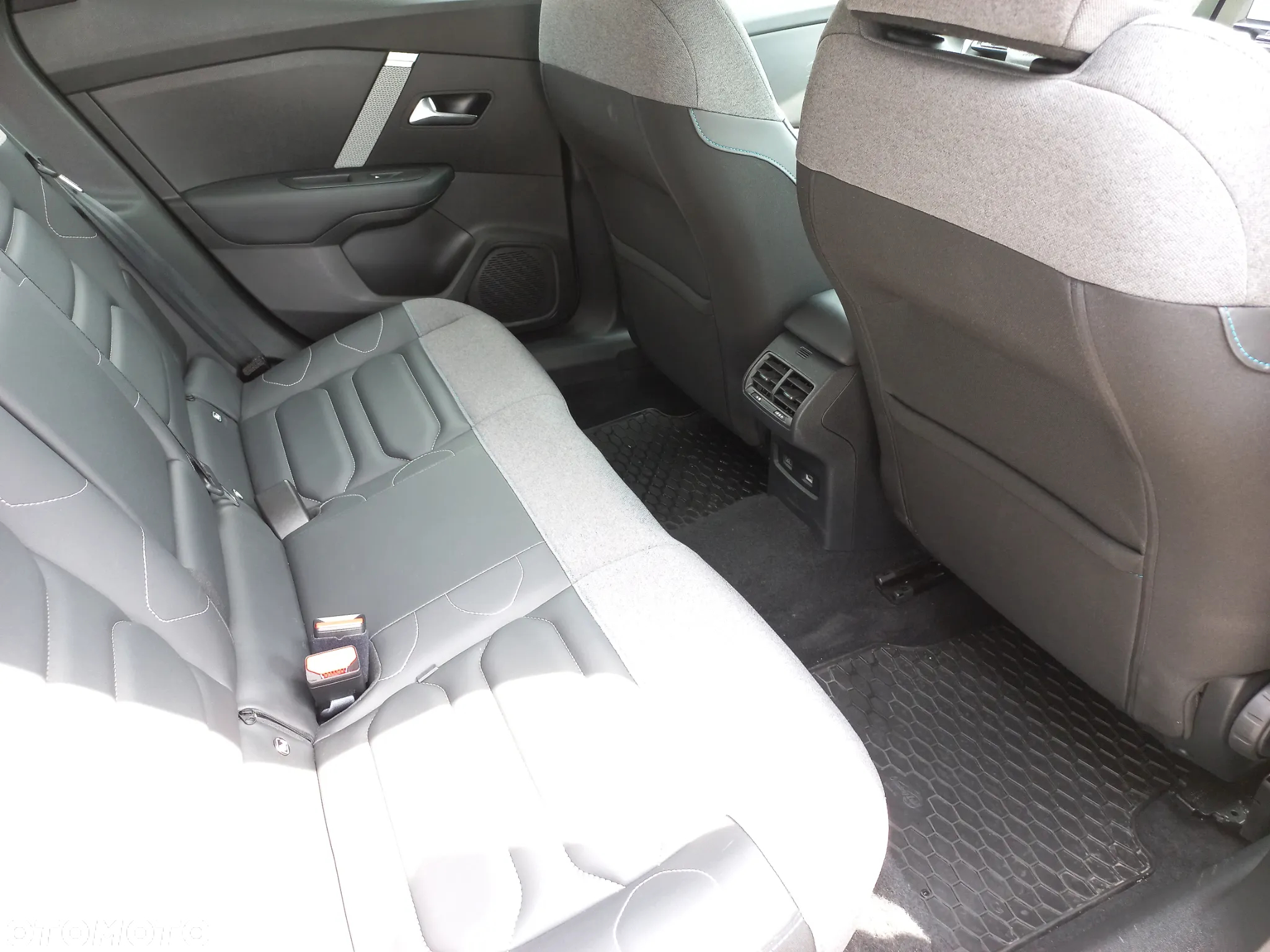Citroën C4 1.2 PureTech Shine S&S EAT8 - 12