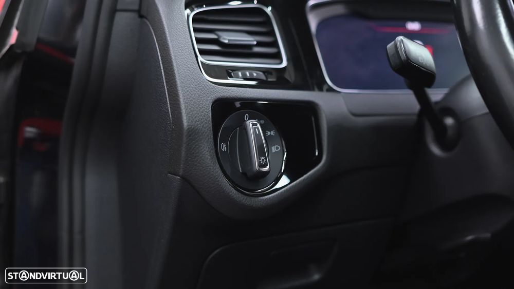 VW Golf GTI 2.0 TSI OPF DSG Performance - 52