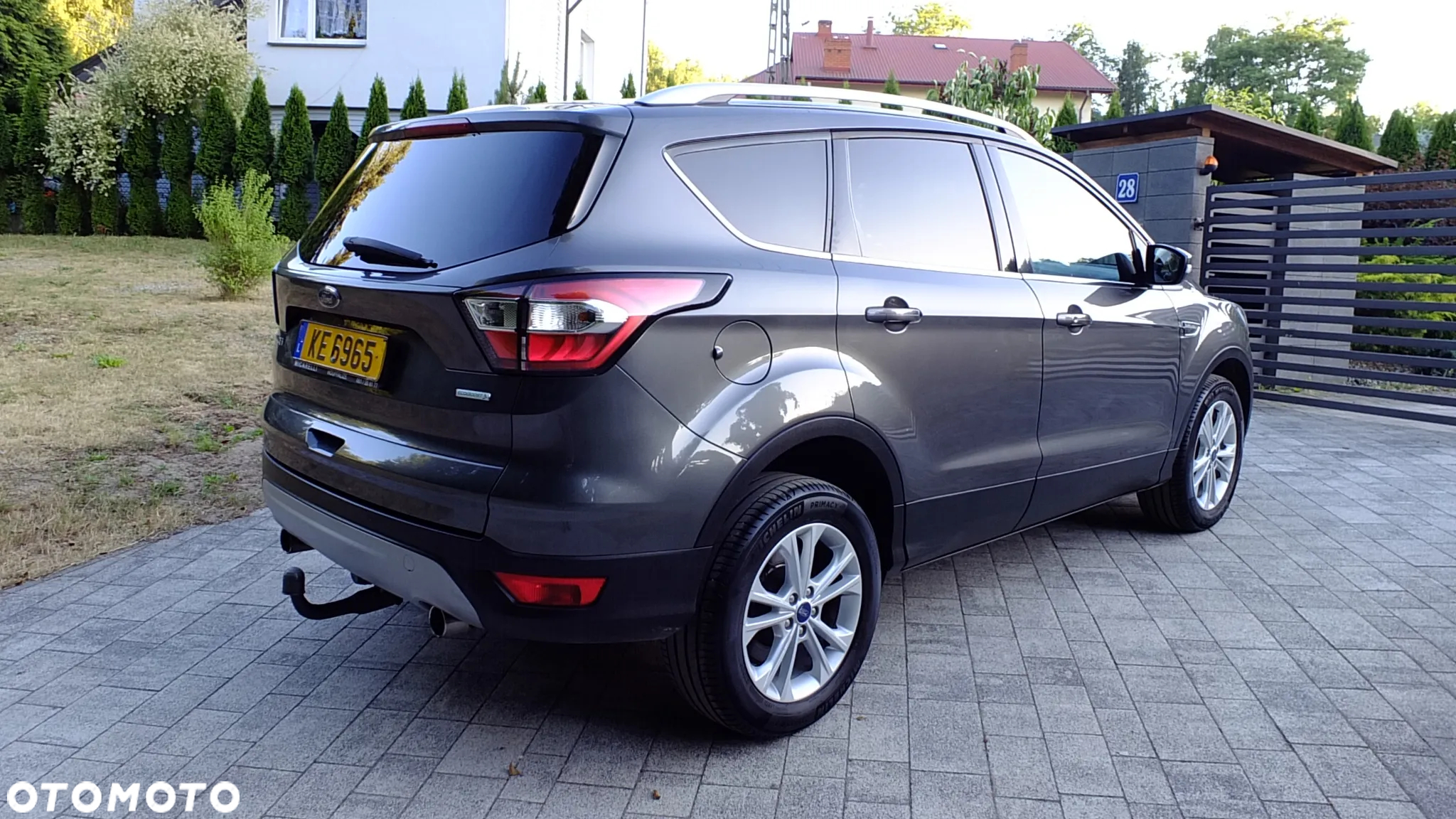 Ford Kuga 1.5 EcoBoost FWD Edition ASS MMT6 - 8