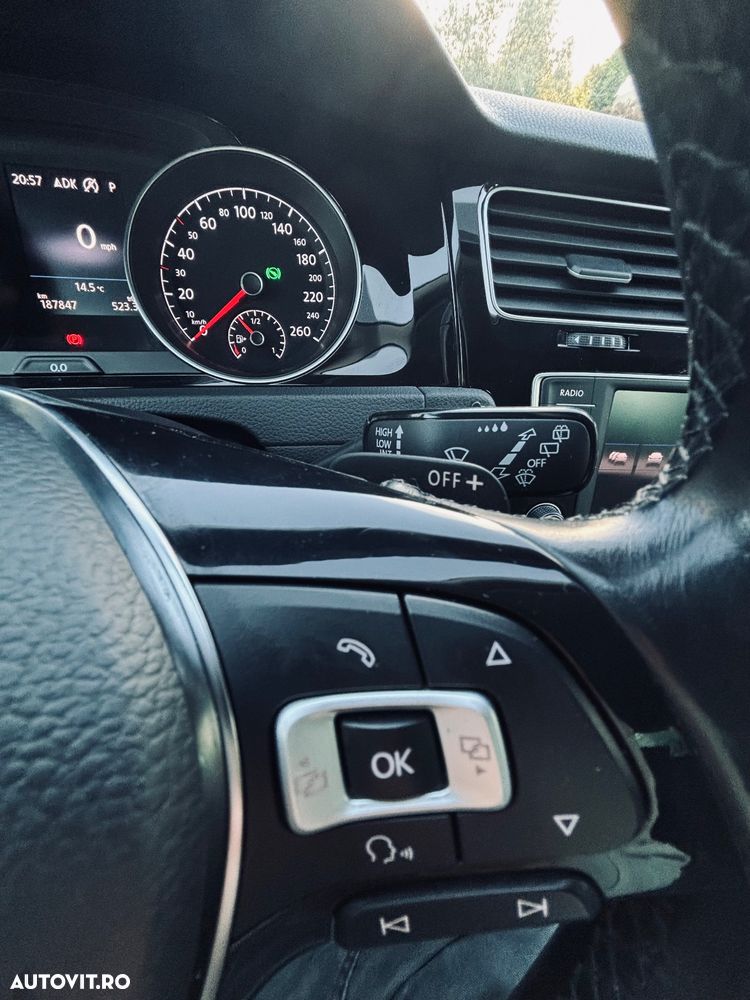 Volkswagen Golf - 14