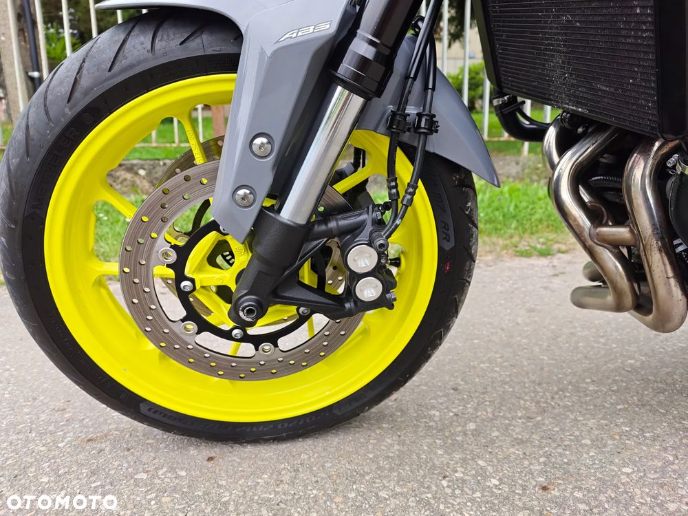 Yamaha MT - 11
