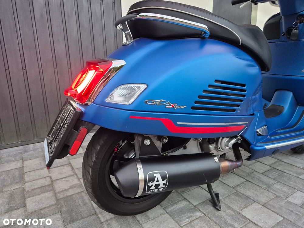 Vespa GTS - 10