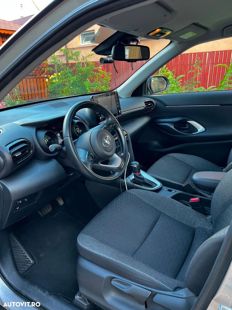 Toyota Yaris Cross - 8