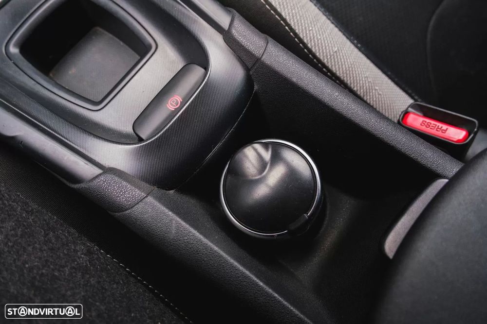 Citroën DS4 1.6 HDi So Chic - 16