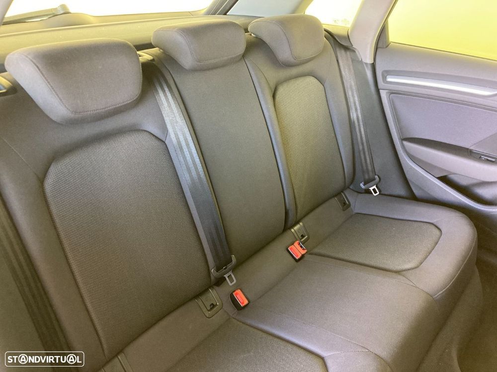 Audi A3 Sportback 1.6 TDI - 10