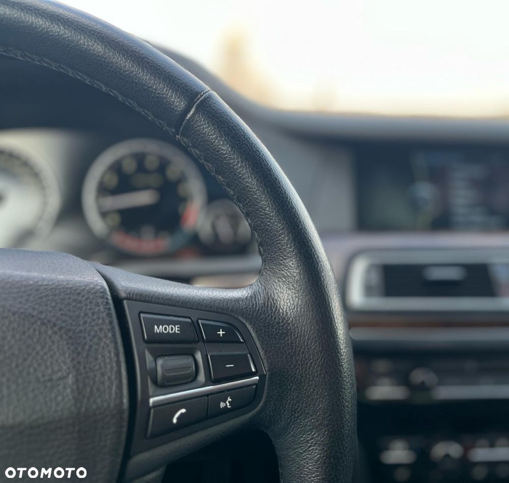 BMW Seria 7 760Li - 22