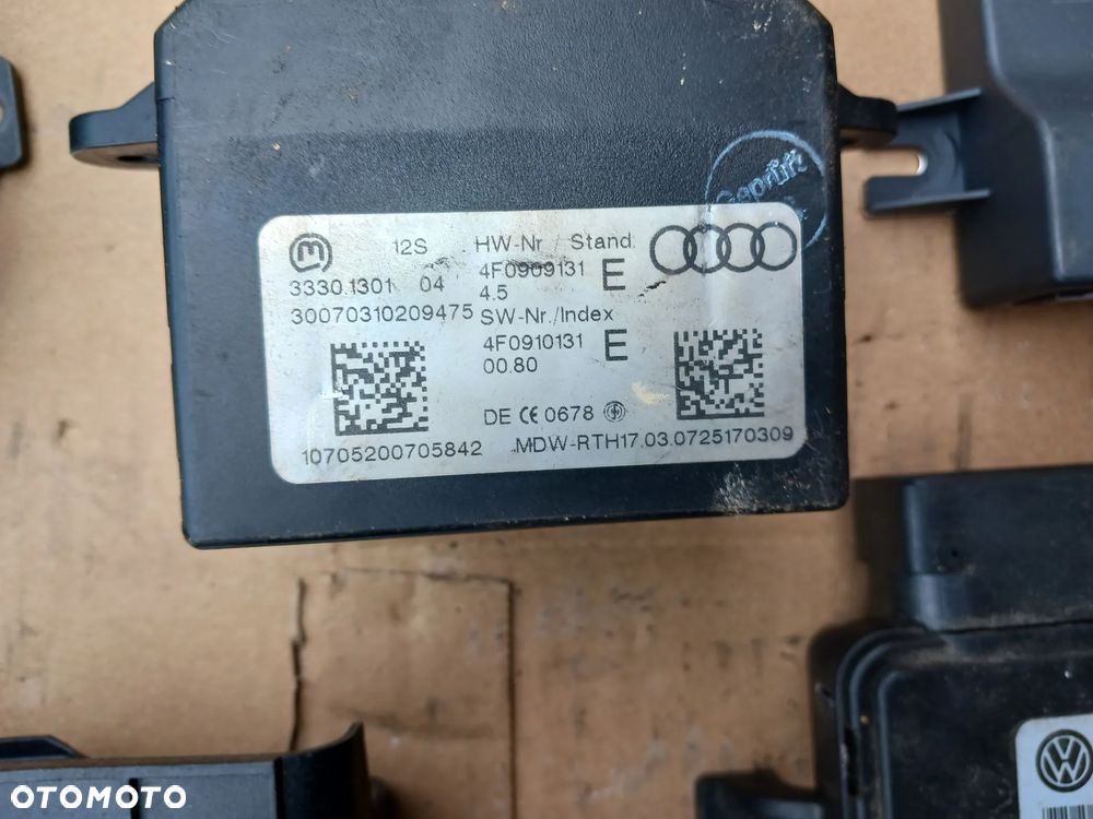 Zestaw startowy AUDI A6 C6 2.4 BDW V6 sedan manualna skrzynia sterownik silnika EKU ECU 5WP45304 Siemens 4F0907552D  4F0910552R kluczyk stacyjka 4F0909131 Gateway Temic 4F0907468D moduł komfortu 4F0907289F rygiel blokada kierownicy 4F0905852B sterownik moduł mocy 4F0907280 świateł 4F0907279 8P0907357C KOMPLET DO ODPALENIA SILNIKA - 6