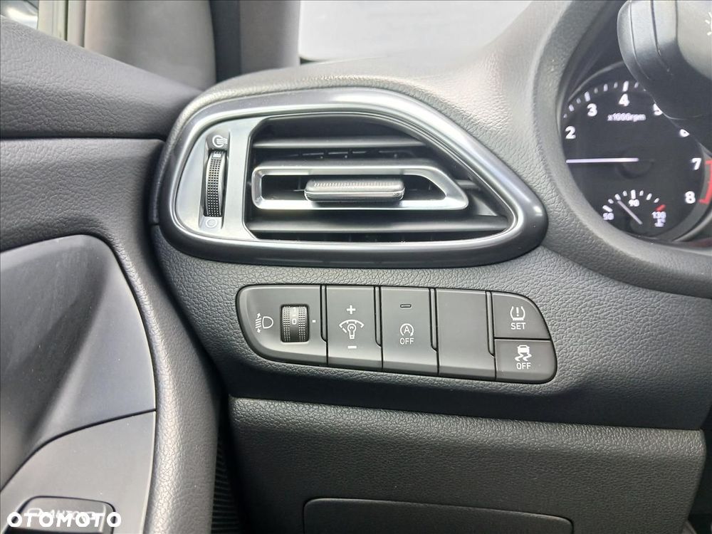 Hyundai i30 1.0 T-GDI Smart - 22