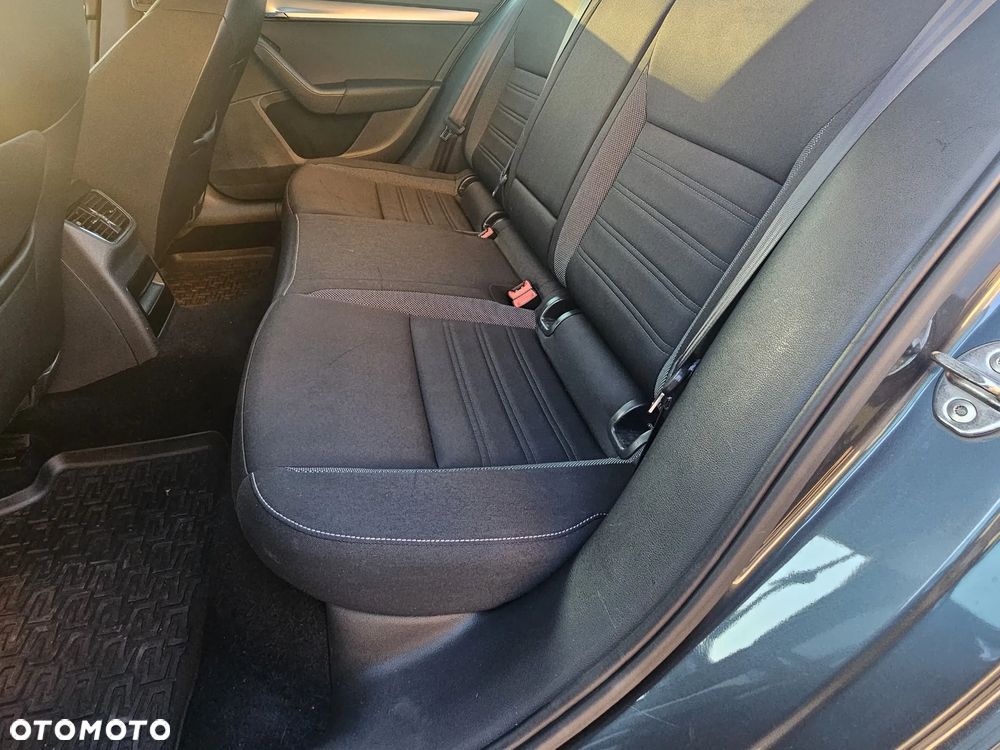 Skoda Octavia 1.4 TSI Ambition DSG - 11