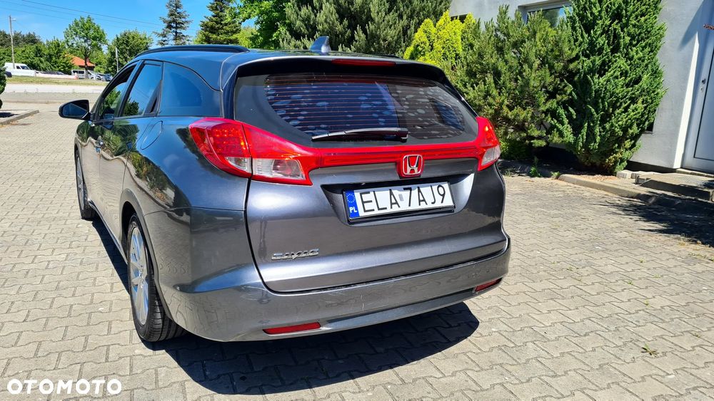 Honda Civic 1.8 Executive NAVI i-SHIFT - 37