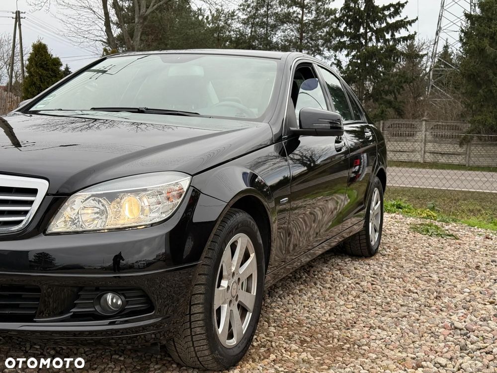 Mercedes-Benz Klasa C 180 Kompressor BlueEFFICIENCY Elegance - 3