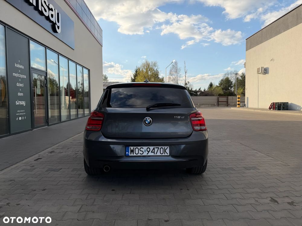 BMW Seria 1 116d Sport Line - 9