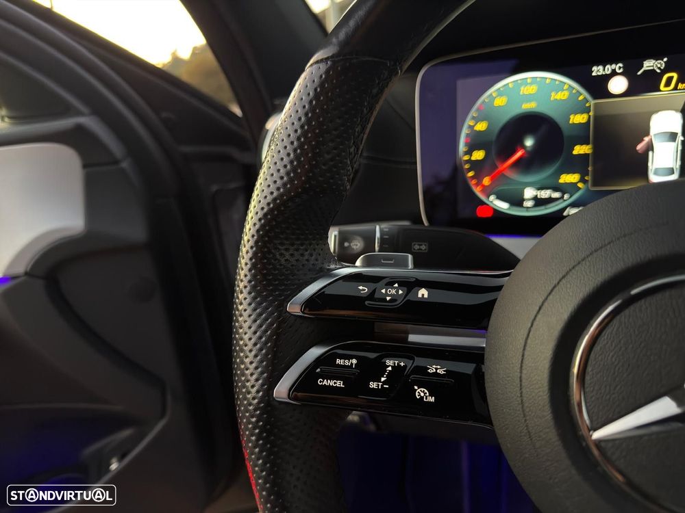 Mercedes-Benz E 300 de AMG Line - 26