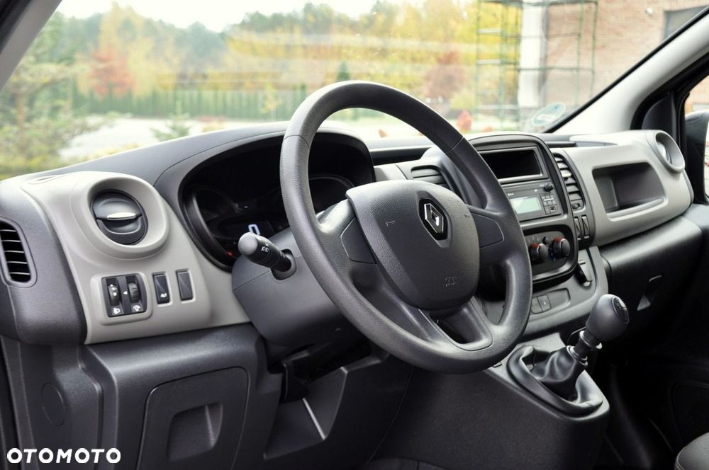 Renault Trafic - 23