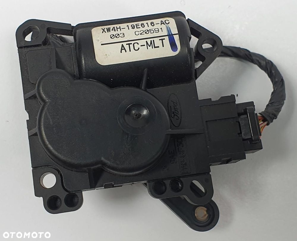 SILNICZEK NAGRZEWNICY JAGUAR S-TYPE XW4H-19E616-AC - 1