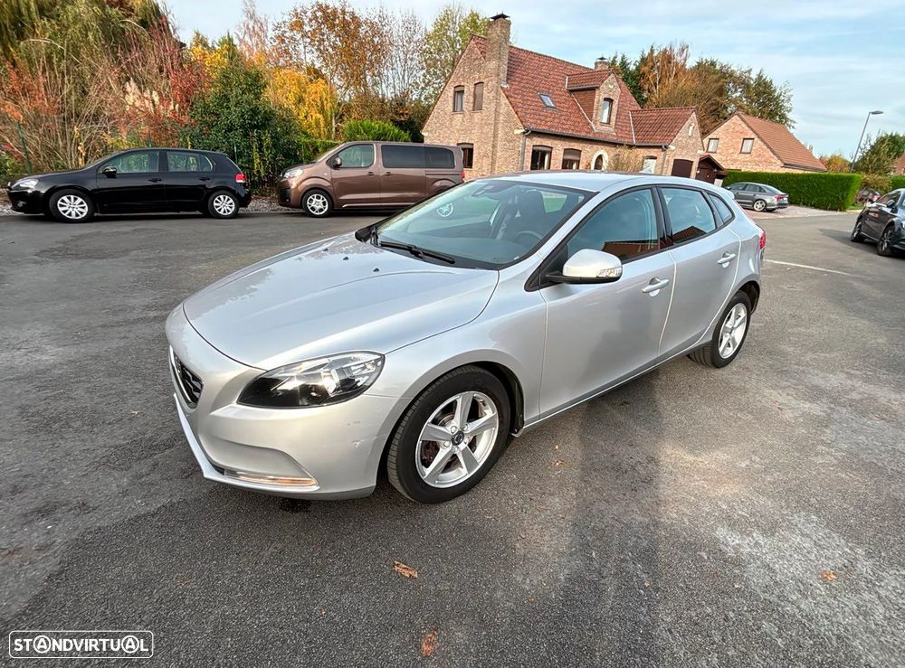 Volvo V40 D2 Kinetic - 1