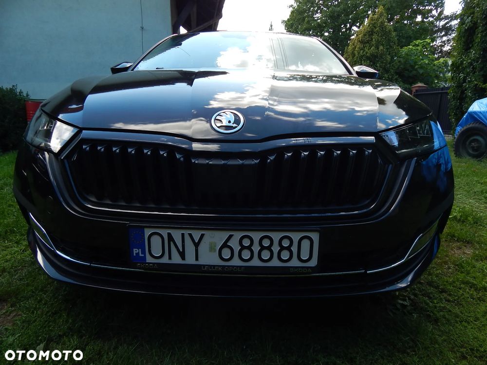Skoda Octavia 2.0 TDI Ambition DSG - 10