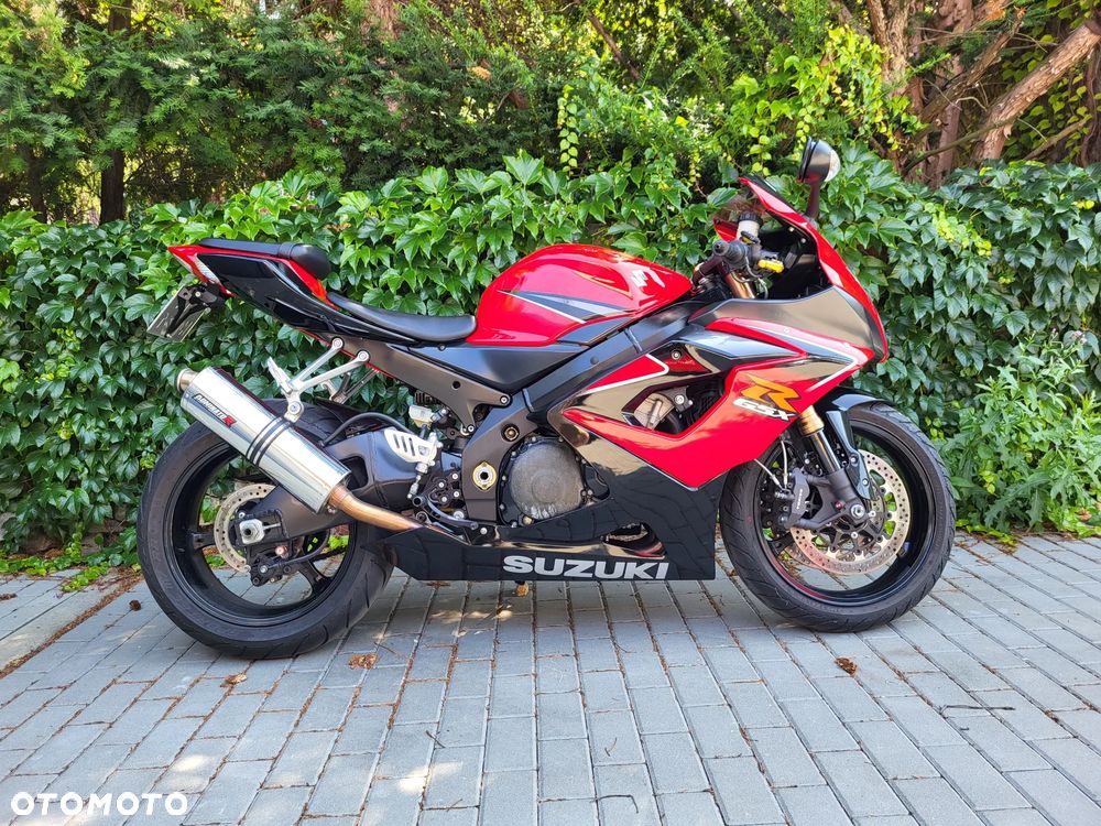 Suzuki GSX-R - 1