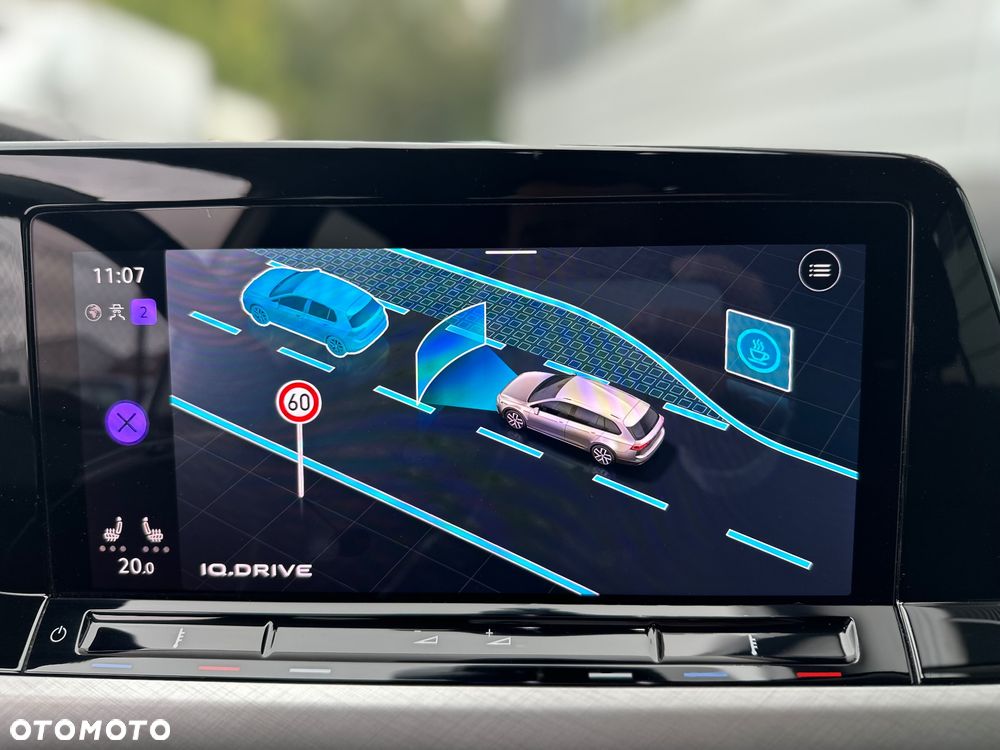 Volkswagen Golf 2.0 TDI SCR DSG Life - 21