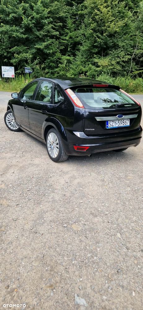 Ford Focus 2.0 Ghia - 18