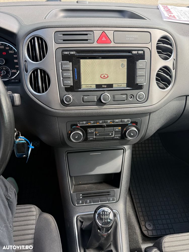 Volkswagen Tiguan - 33