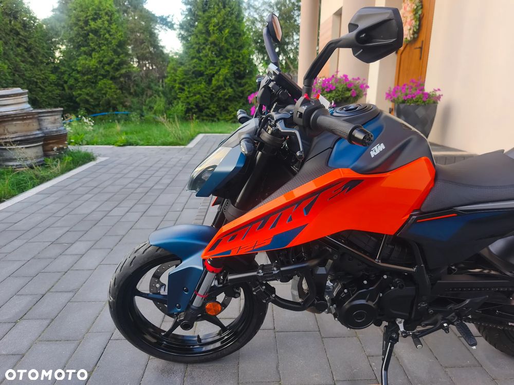 KTM Duke - 19