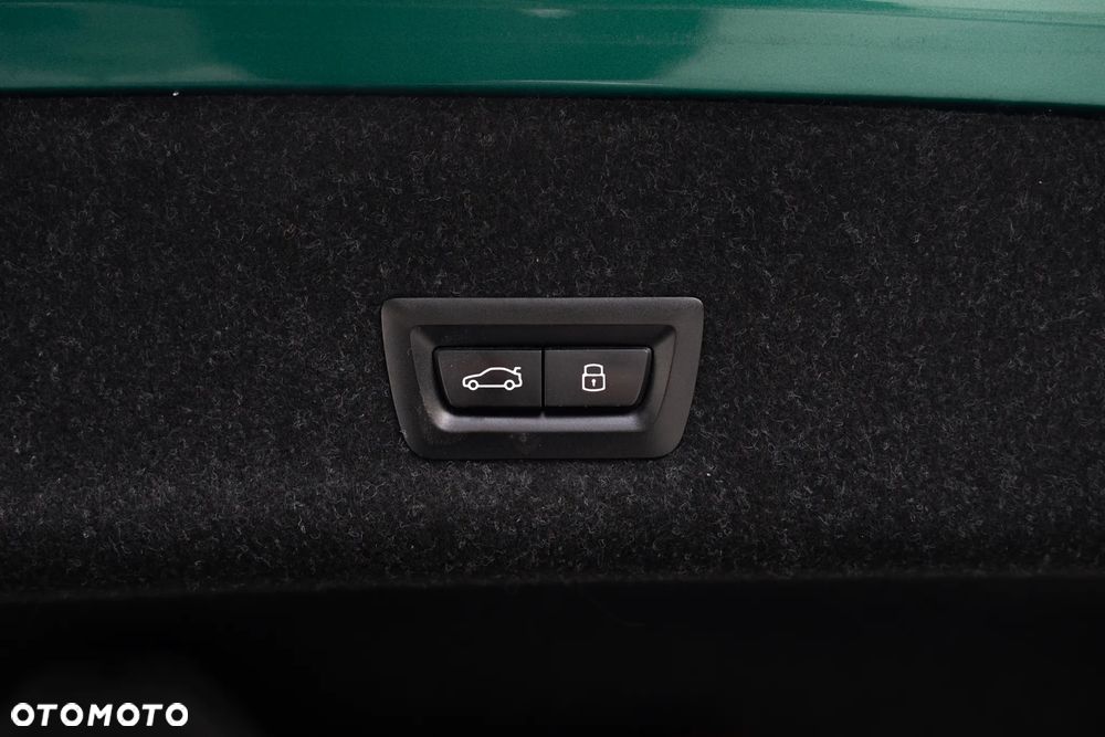 BMW M3 M Competition xDrive sport - 32