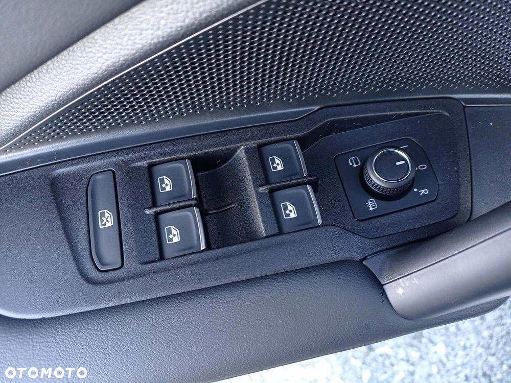 Volkswagen Tiguan 1.5 TSI EVO R-Line DSG - 25