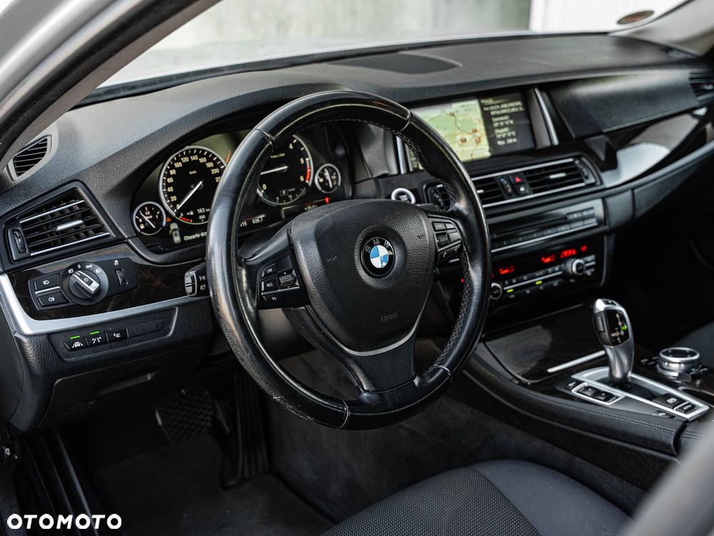 BMW Seria 5 - 26