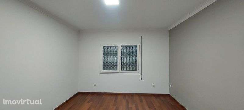 T2 com lugar de garagem - Grande imagem: 2/7