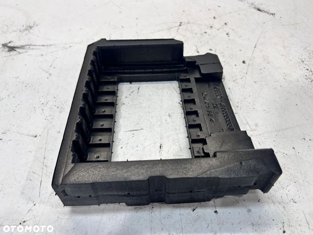 STYROPIAN MODUŁU BT AUDI A6 C6 4F0035733D - 3