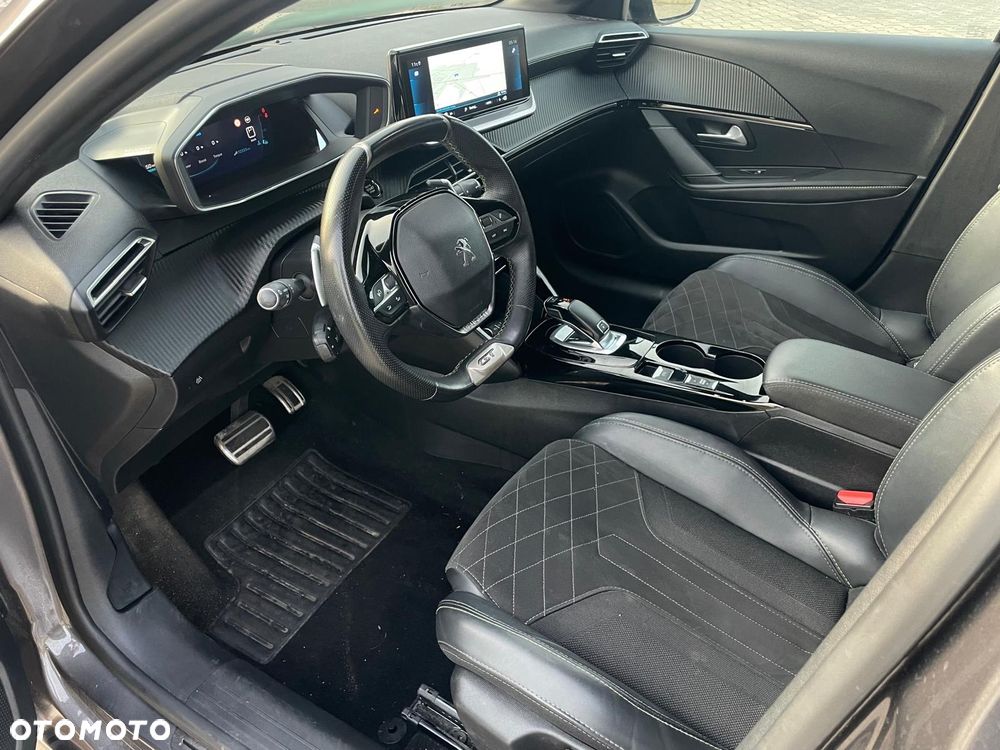 Peugeot 208 PureTech 100 EAT8 GT Pack - 12