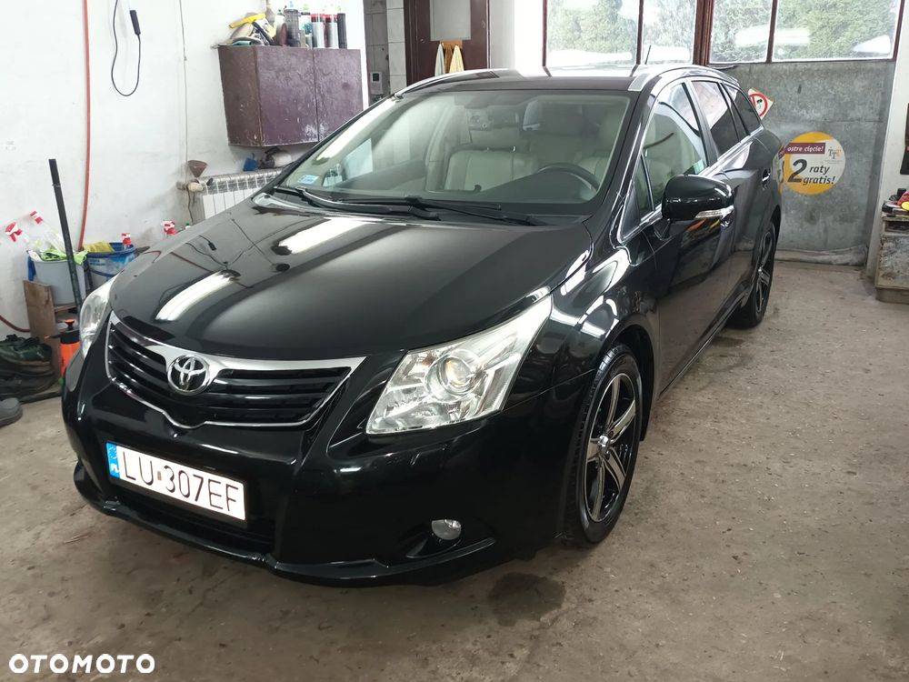 Toyota Avensis 1.8 Premium EU5 - 1