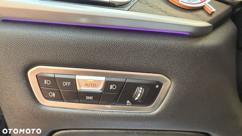 BMW X7 - 38