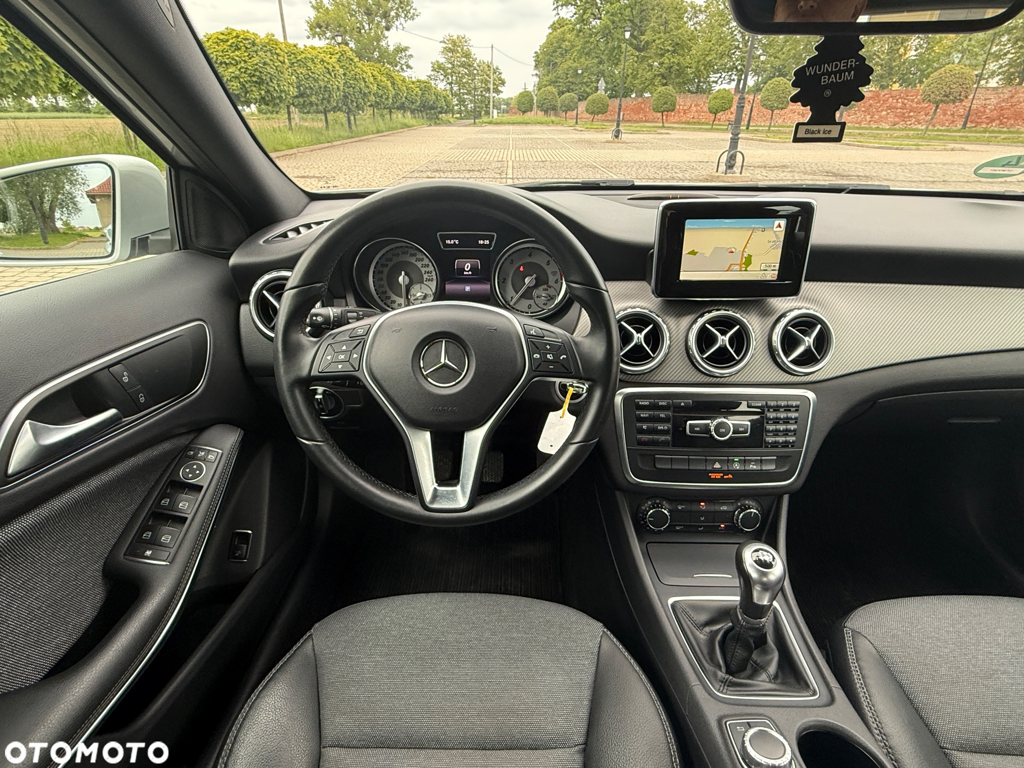Mercedes-Benz GLA 180 d Style - 8