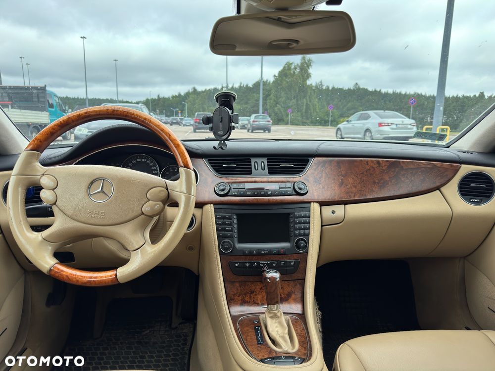 Mercedes-Benz CLS - 12