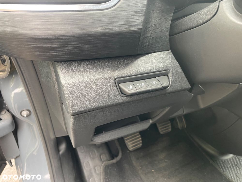 Renault Trafic 2.0 dCi Escapade - 30