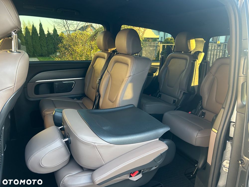 Mercedes-Benz Klasa V 300 d lang 4Matic 9G-TRONIC Exclusive Edition - 13