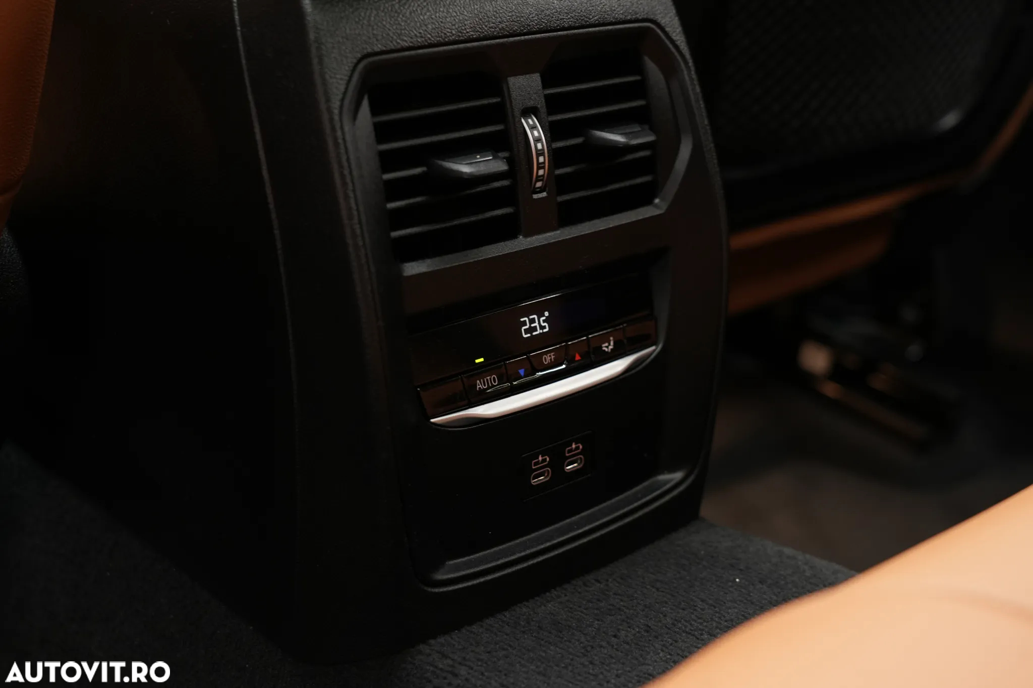 BMW Seria 3 318d Touring Aut. M Sport - 33