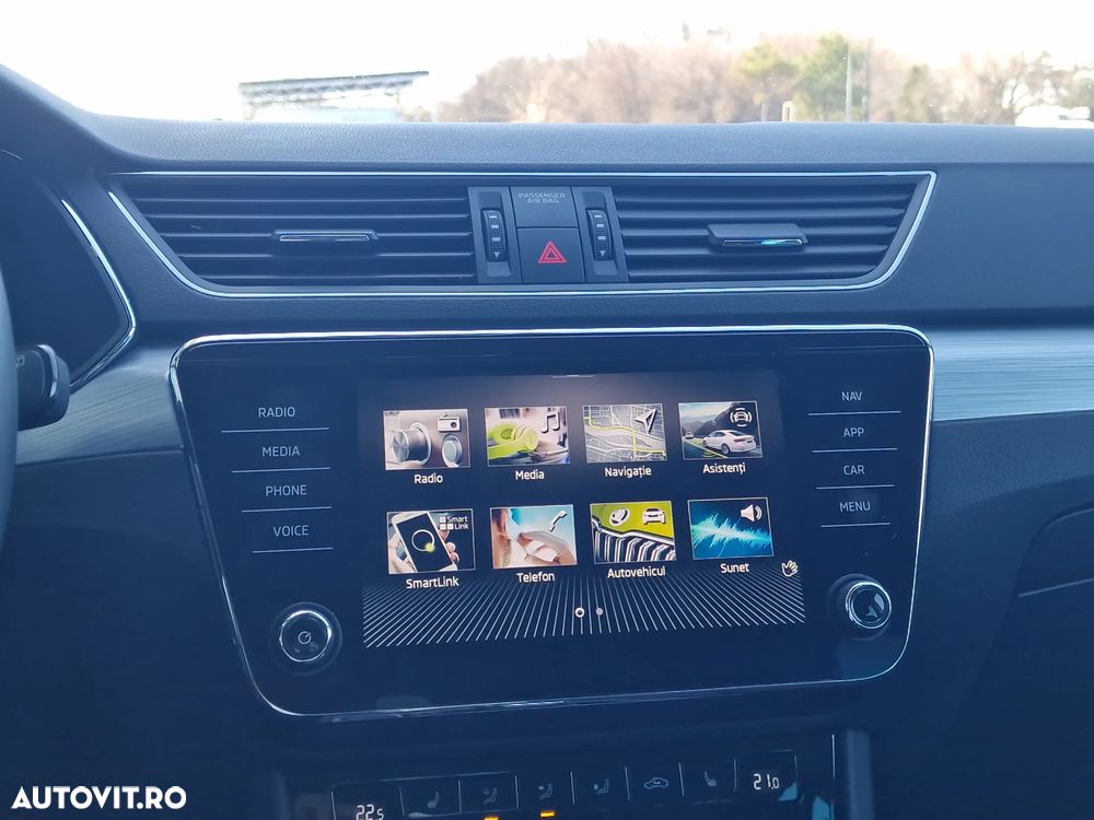 Skoda Superb 2.0 TDI DSG Ambition - 30