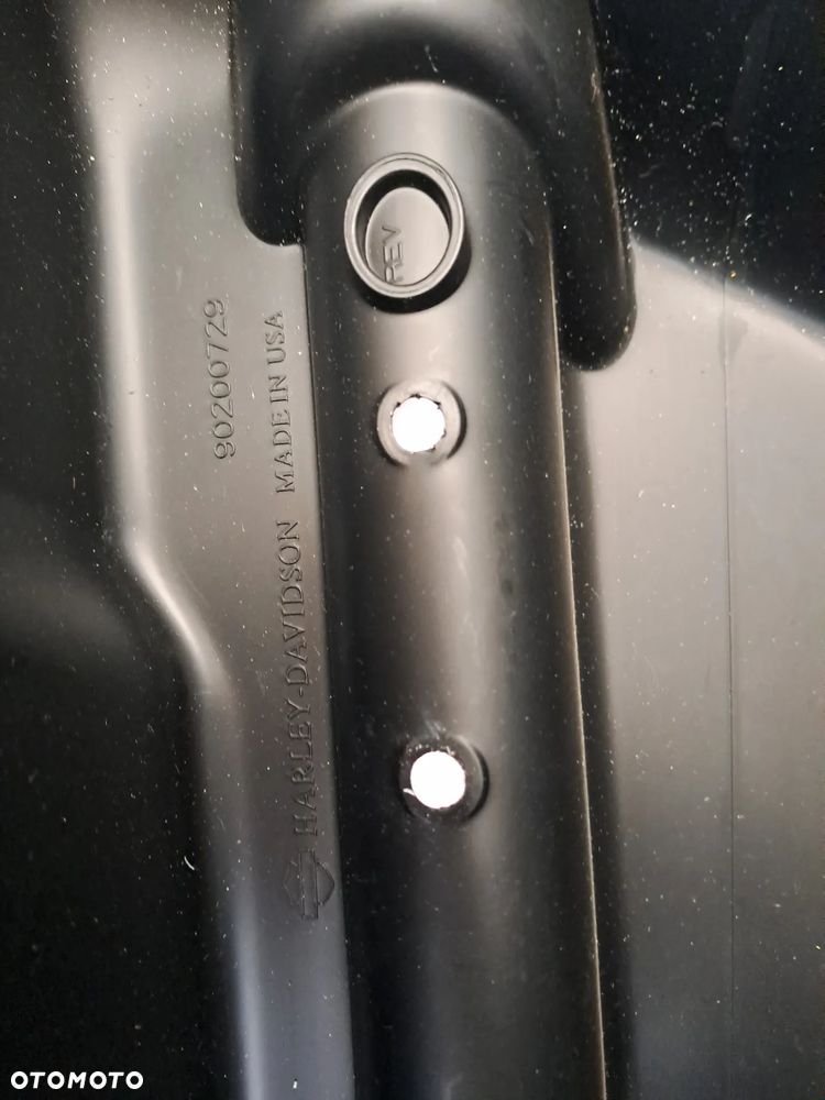 KUFER BOCZNY PRAWY DŁUGI 4.5 HARLEY CVO - 6
