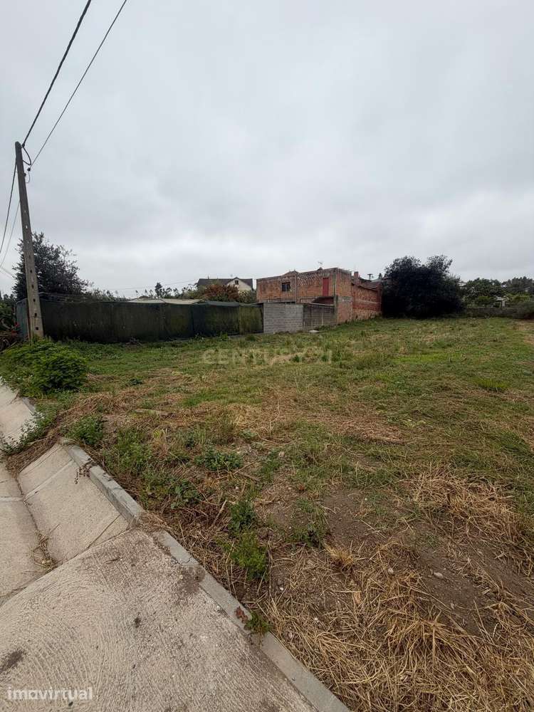 Terreno à venda em Colmeias, Leiria - 990m² - Grande imagem: 5/10