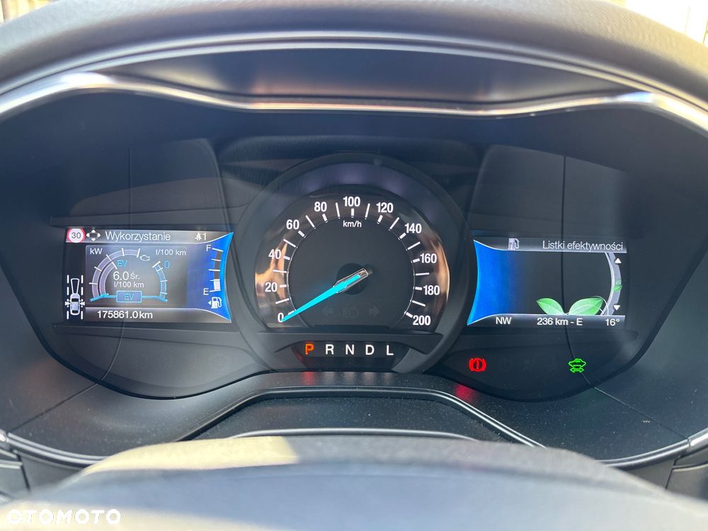 Ford Mondeo - 19