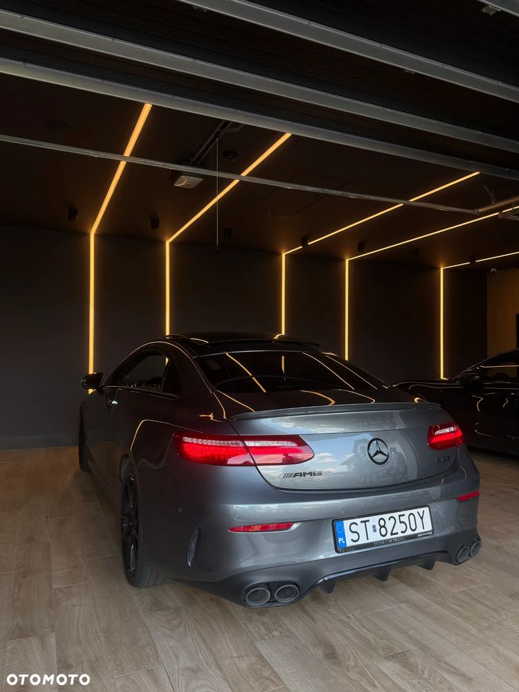 Mercedes-Benz Klasa E - 2
